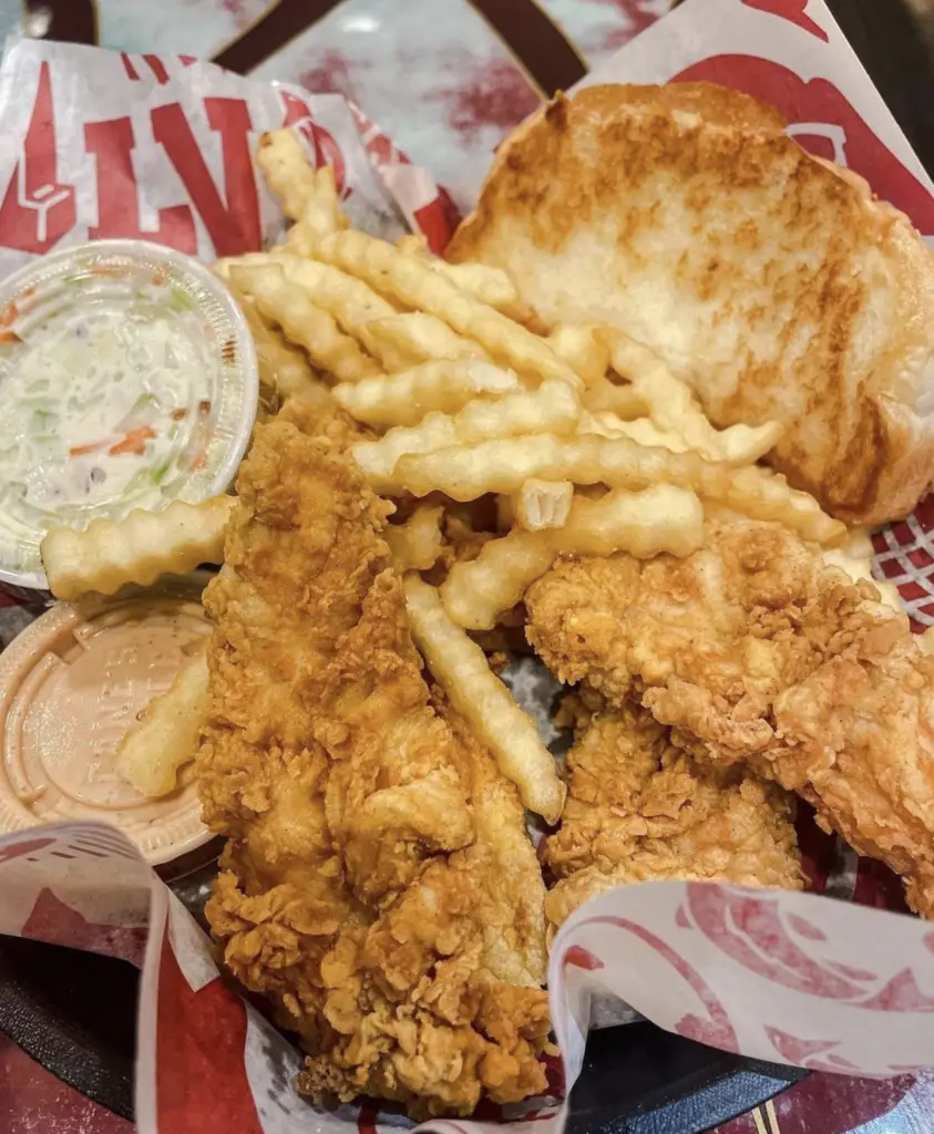 Raising Cane’s Expanding to Franklin, Flagship Coming to Lower Broadway ...